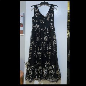 SLNY Formal Evening Midi Dress